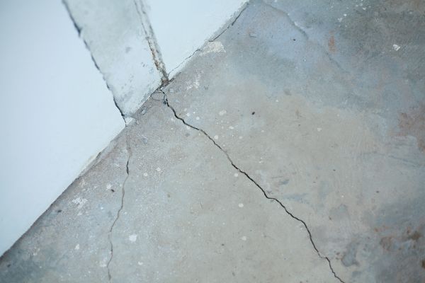 Cost of Garage Crack Repair in League City