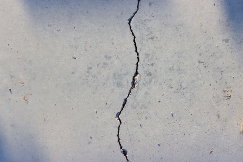 Cement Crack Repair